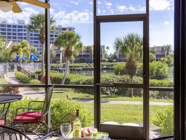 Siesta Key Gem with 2 Bedrooms and Water Views